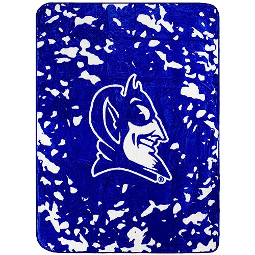 College Covers Everything Comfy Throw