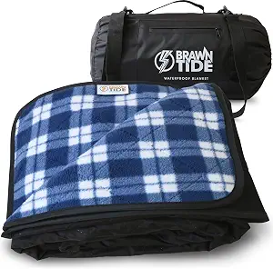 BRAWNTIDE Large Outdoor Waterproof Blanket - Quilted, Extra Thick Fleece, Warm, Windproof, Sandproof, Includes Stuff Sack, Shoulder Strap, Ideal for Beaches, Picnics, Camping, Stadiums, Dogs, Car